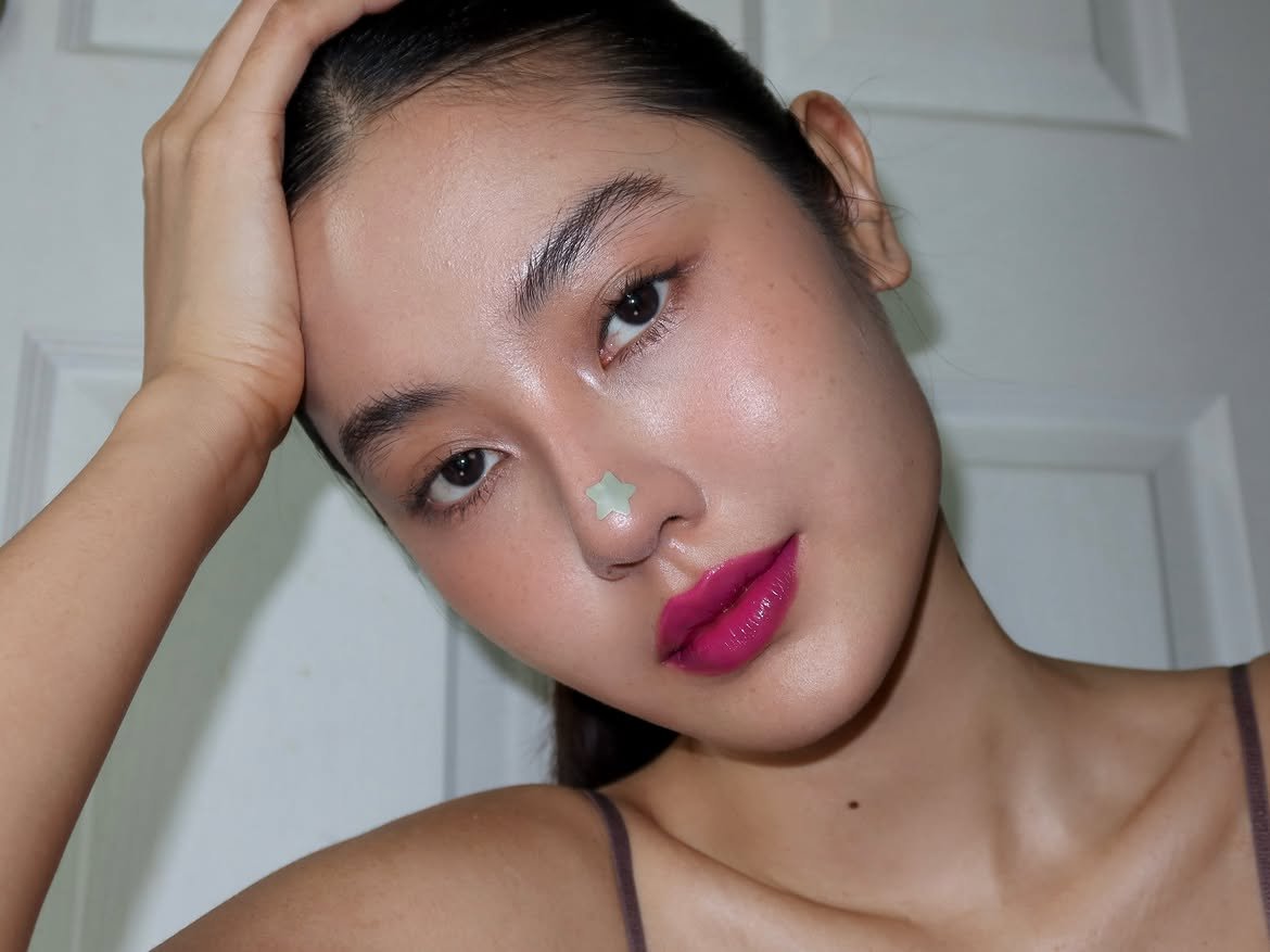 fahphatofficial's tweet photo. [ 260909 ] IG Post Update🩵💫

@rarebeauty @thaisephora @theprpeopleasia #RareBeauty #OnlyAtSephora

🔗https://t.co/rHzwSQIPa5

#FahPhattraa https://t.co/O2un8EGFq2