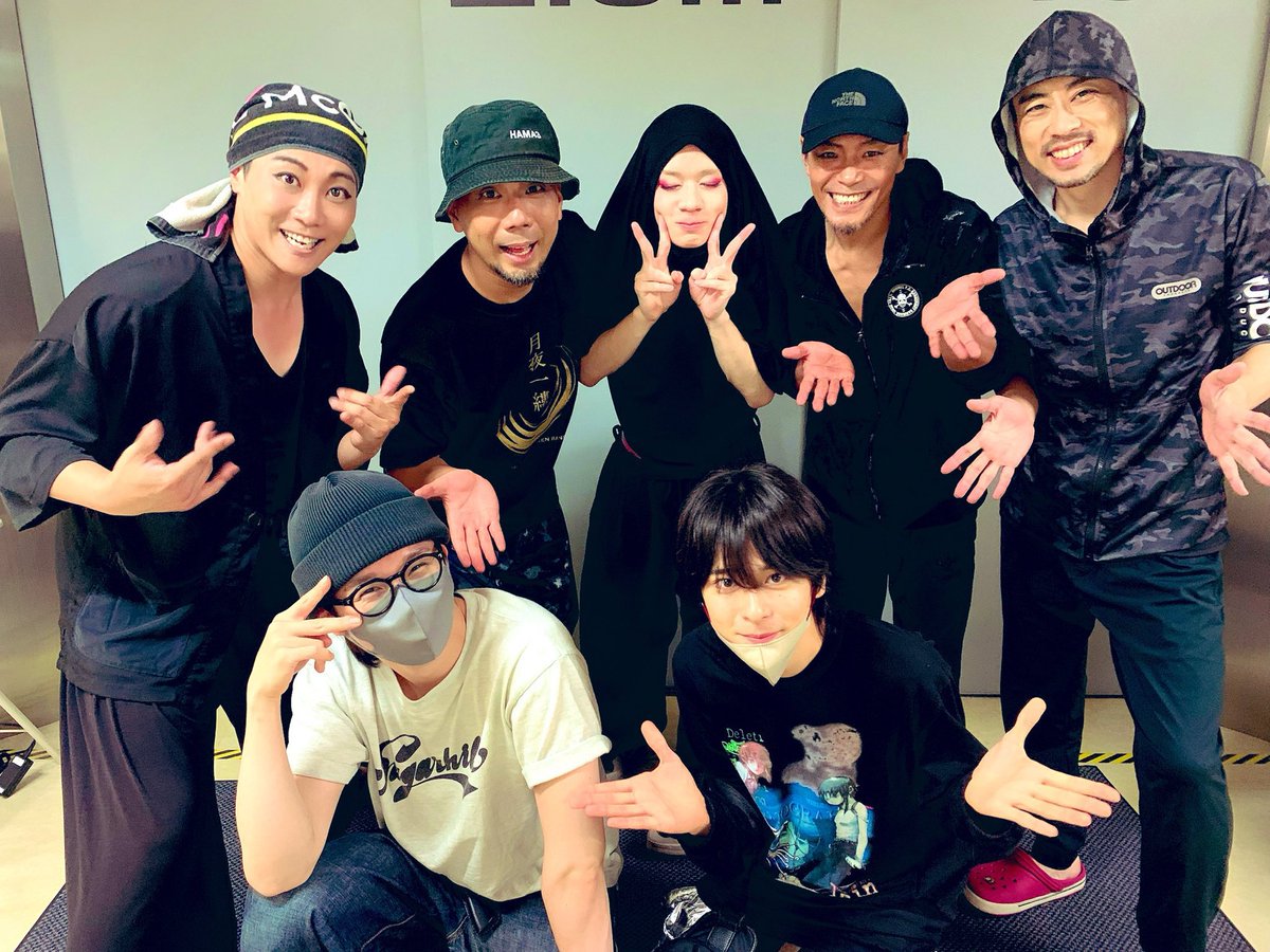 trampshunya's tweet photo. 今日は、
今回初の二公演の日！！

一公演目が終了しました！！
ご来場ありがとうございました！！

心くん、至恩くんが来てくれました！！
見つけた瞬間嬉しすぎてテンションがバビューンしました💫✨

本日二公演目も、
バビューンと楽しんできます！！笑 https://t.co/WyexXtxWMT