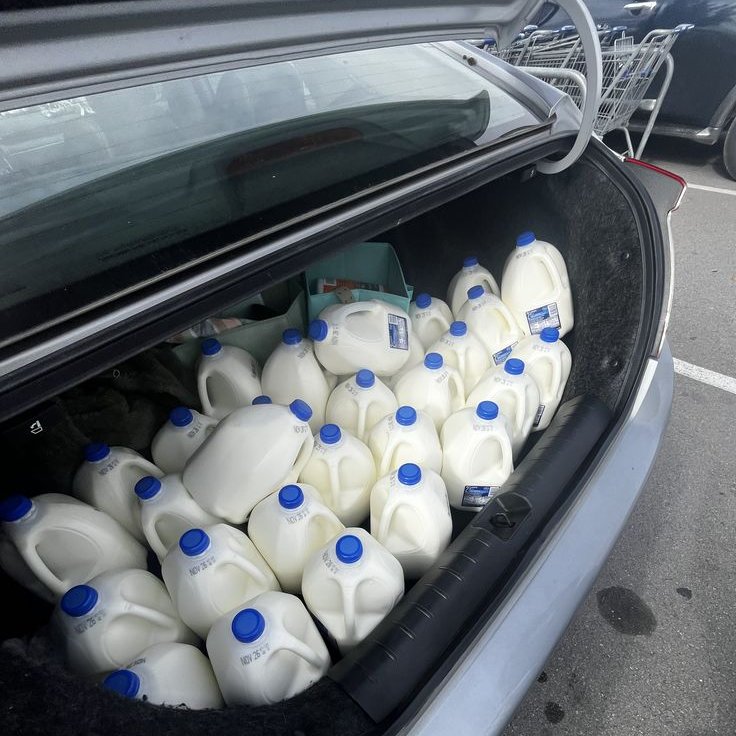 greenspoonke's tweet photo. No milk? Sounds like a YOUR supermarket problem 🤭
Luckily, you know where to find us. 😌 https://t.co/HPmUJ6lESm