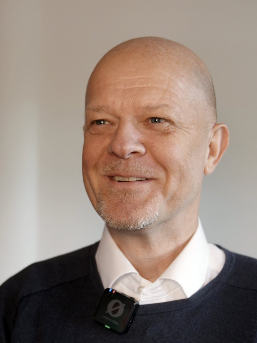 MoDo_Hockey's tweet photo. ℹ️ MoDo Hockeys ekonomichef Jan Sjölund går till en ny utmaning inom AllOffice-koncernen. Rekryteringen av hans efterträdare inleds inom kort.

🗣️ "Jag har haft en fantastisk, spännande arbetsplats i tolv år", säger han.

Läs mer och se intervjuer med Sjölund och vd Johan Widebro: https://t.co/6Ww9Zx1zzu

#modose