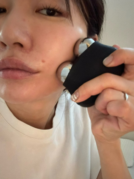 Moe45740752's tweet photo. あいのり桃もこれつかってたけど
まじで仕上がり糸リフト直後すぎない！！？？ｗｗｗｗ速ポチりますた

メガ割より桃のブログからクーポン使うのが8000円引きで一番安いよ(小声) https://t.co/AH1pDPH7qI
