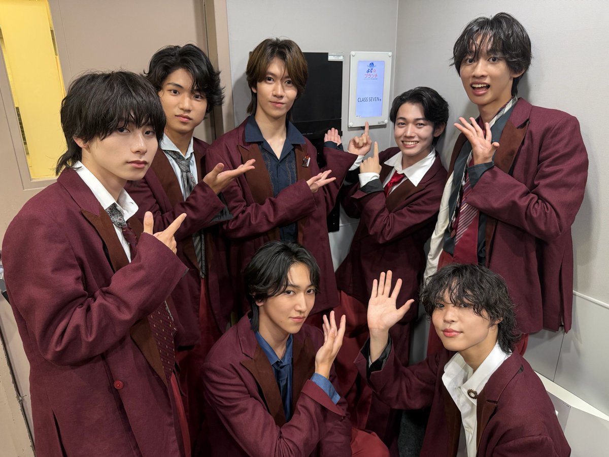 c_7_official's tweet photo. ／
⏰本日24:01〜
TBS「よるのブランチ」
＼

CLASS SEVENが出演いたします✨

ぜひご覧ください！

@night_brunch #よるのブランチ
#CLASSSEVEN https://t.co/YB3F2D8sqe