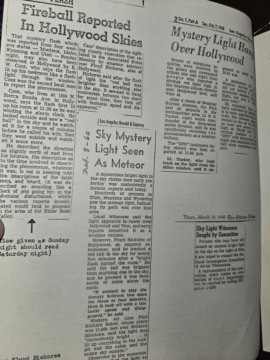 RareUFOVault's tweet photo. Included here are the witness map, graphic elevation calculations for the red light, a local area diagram, the addendum and analysis pages, and Air Force replies to Mrs. I. E. Epperson. A nice original 1960 paper group tied to the Hollywood sighting.
#UFO #UAP #NICAP #DonaldKeyhoe #UFOHistory #UFOArchives #HighStrangeness