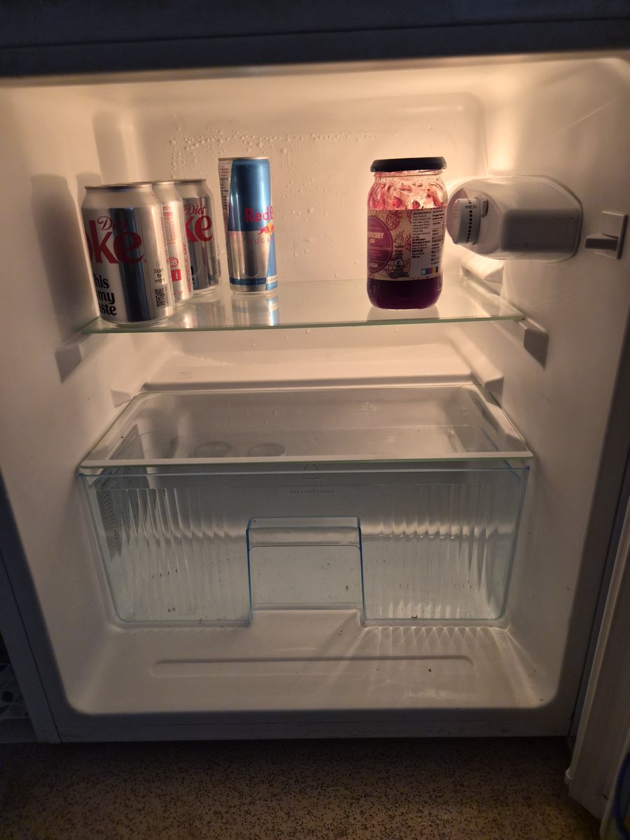 serozombie's tweet photo. God I love living alone https://t.co/hdzXAiEv5D