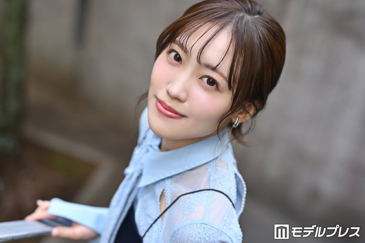 modelpress's tweet photo. 櫻坂46松田里奈（26）卒業発表
「年内の活動をもちまして」
https://t.co/N7XLtCRoon

📝卒業セレモ��ー開催／11月15日（日）
「6th YEAR ANNIVERSARY LIVE」

2018年「坂道合同新規メンバーオーディション」に合格し、グループの二期生として加入。2022年、櫻坂46の2代目キャプテンに就任。2026年1月には1st写真集「まつりの時間」を刊行した。