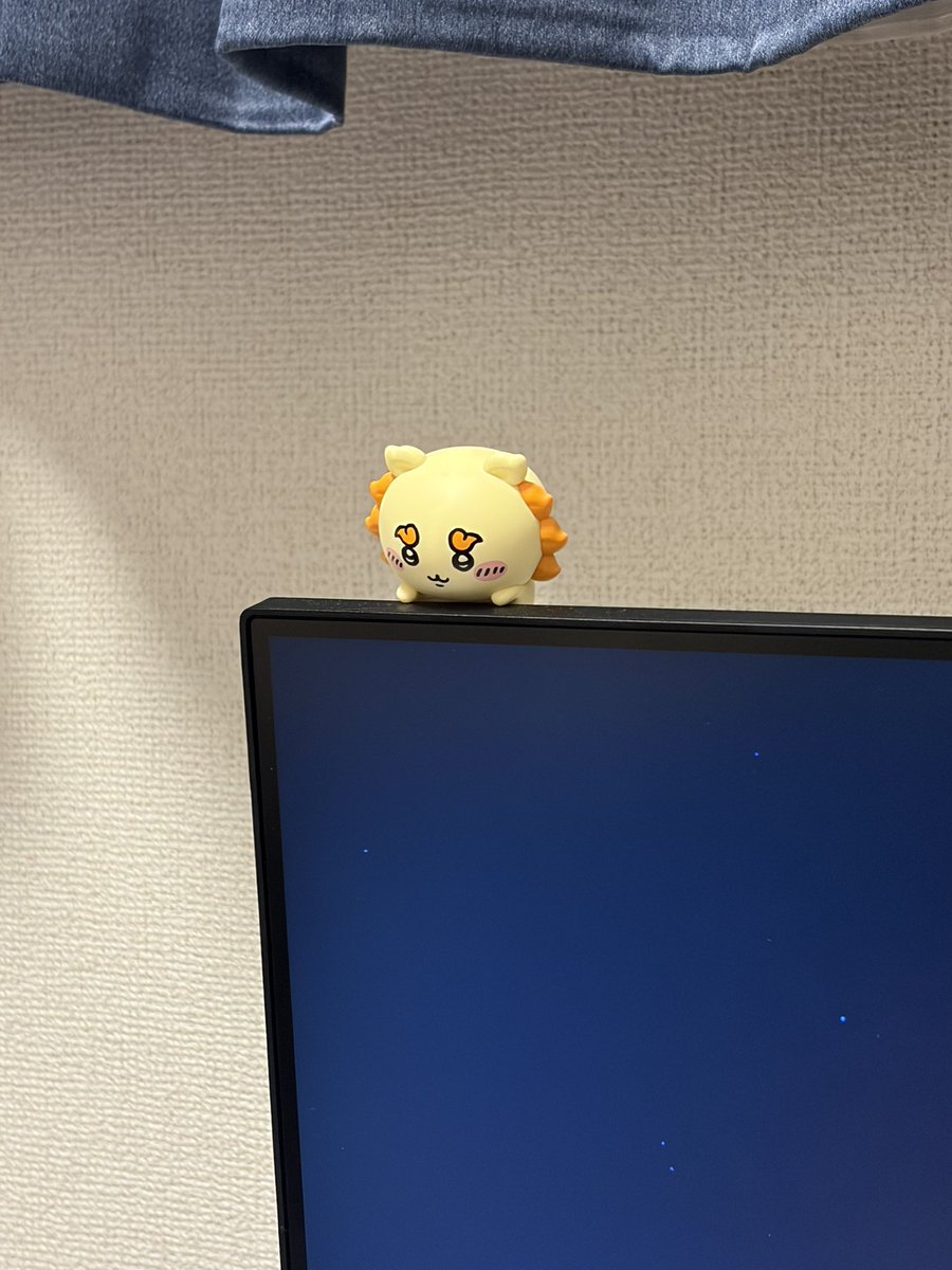 poochan1015's tweet photo. モニターの上にいるシーサーかわいすぎる😭🫶 https://t.co/JxKPTnmZbg