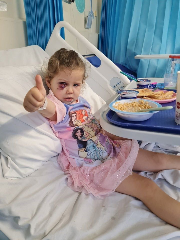 Ellpidophoros's tweet photo. @LucasSa56947288 🙏 Please don’t scroll past this child.

He is in the hospital and needs our help. If God has blessed you with the ability to help, please be a blessing today.

❤️ Donate: 
🙏 Pray • ❤️ Give • 🔁 Share

May God remember every hand that reaches out in compassion. https://t.co/YVBXRr7KDP