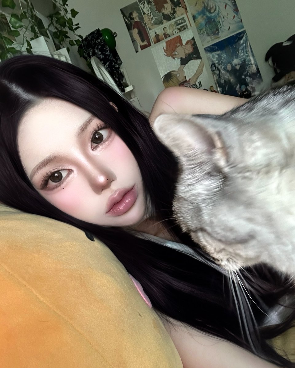 0woon_6_9's tweet photo. 너무 심심해!! 심심하다구!! 노라줘라 https://t.co/OnfEtM0fYk