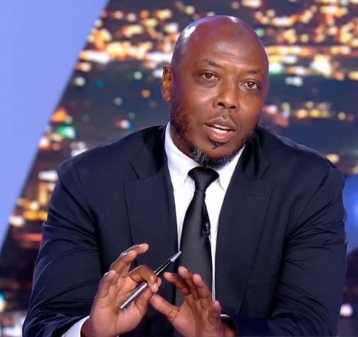 1SMi_'s tweet photo. 🚨🚨🚨🚨🗣 حاتم الطرابلسي - beIN SPORTS: 

كيليان مبابي ليس حتى في مستوى تيري هنري، فما بالك مقارنته بليونيل ميسي 😨😨😨😨😨😨

@Qatari https://t.co/fKfbHaukrX