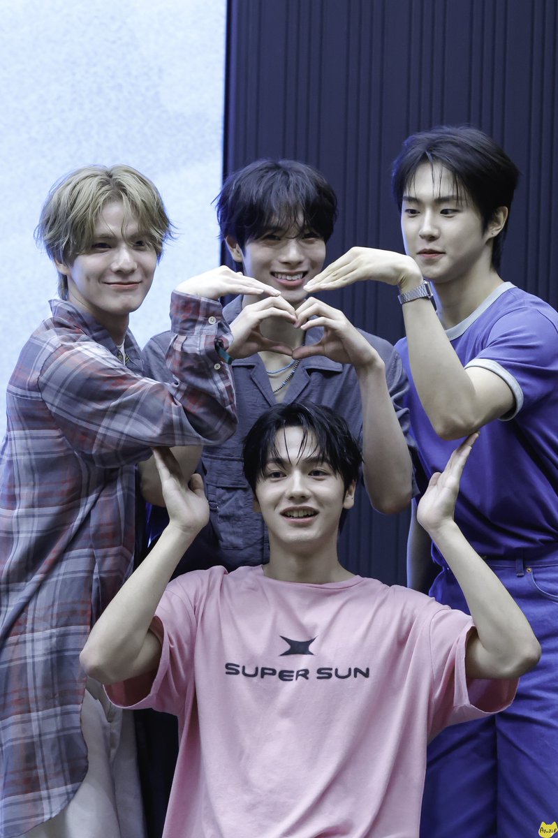 Ayu_gif's tweet photo. 260901 DXTEEN 福田歩汰 ユアスカ
HQ①

📍Your Sky 上映会 Event in Seoul

#福田歩汰 #DXTEEN 
#ユアスカ https://t.co/AQ0lQGETmt