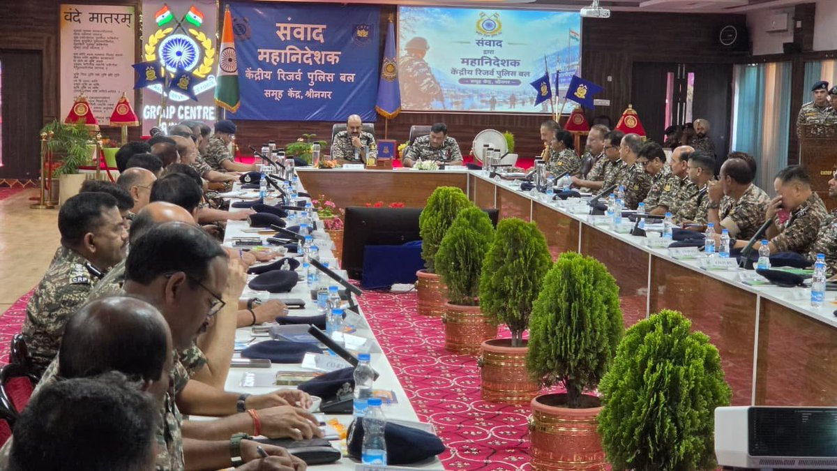 crpfindia's tweet photo. On Day 3 of his Kashmir Valley tour, DG @crpfindia Shri @gpsinghips chaired a high-level security review meeting at GC Srinagar with Valley-based commanders. The DG assessed the prevailing security situation and directed officers to ensure that peace and normalcy remain intact. 

#NationFirst
#Vandematram150 
#MissionNaxalMuktBharat2026
@gpsinghips
@crpf_j
@crpf_srinagar
@KOSCRPF