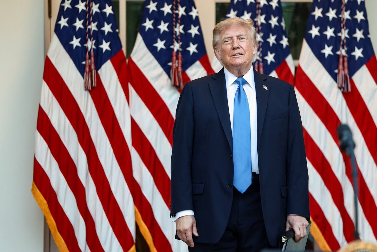 balcony_view's tweet photo. Trump will try to steal midterms, president of Halifax International Security Forum warns https://t.co/IIZncPIaYJ https://t.co/kSw8ZH54e7