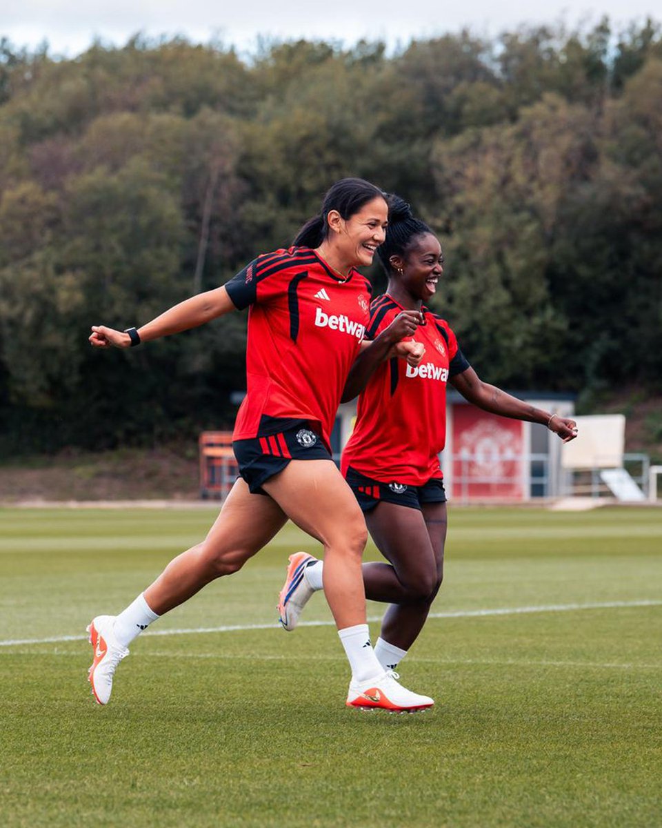 ManUtdWomen tweet picture