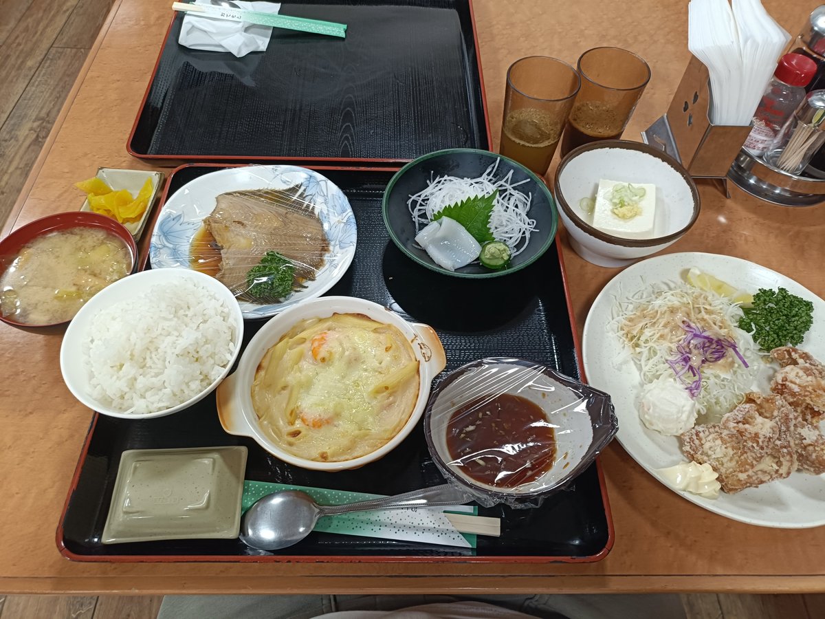 teikiteikiteiki's tweet photo. 最近は合宿のご飯取ってないから
なんか合宿っぽくてテンション上がるね https://t.co/UMn2yowSVI