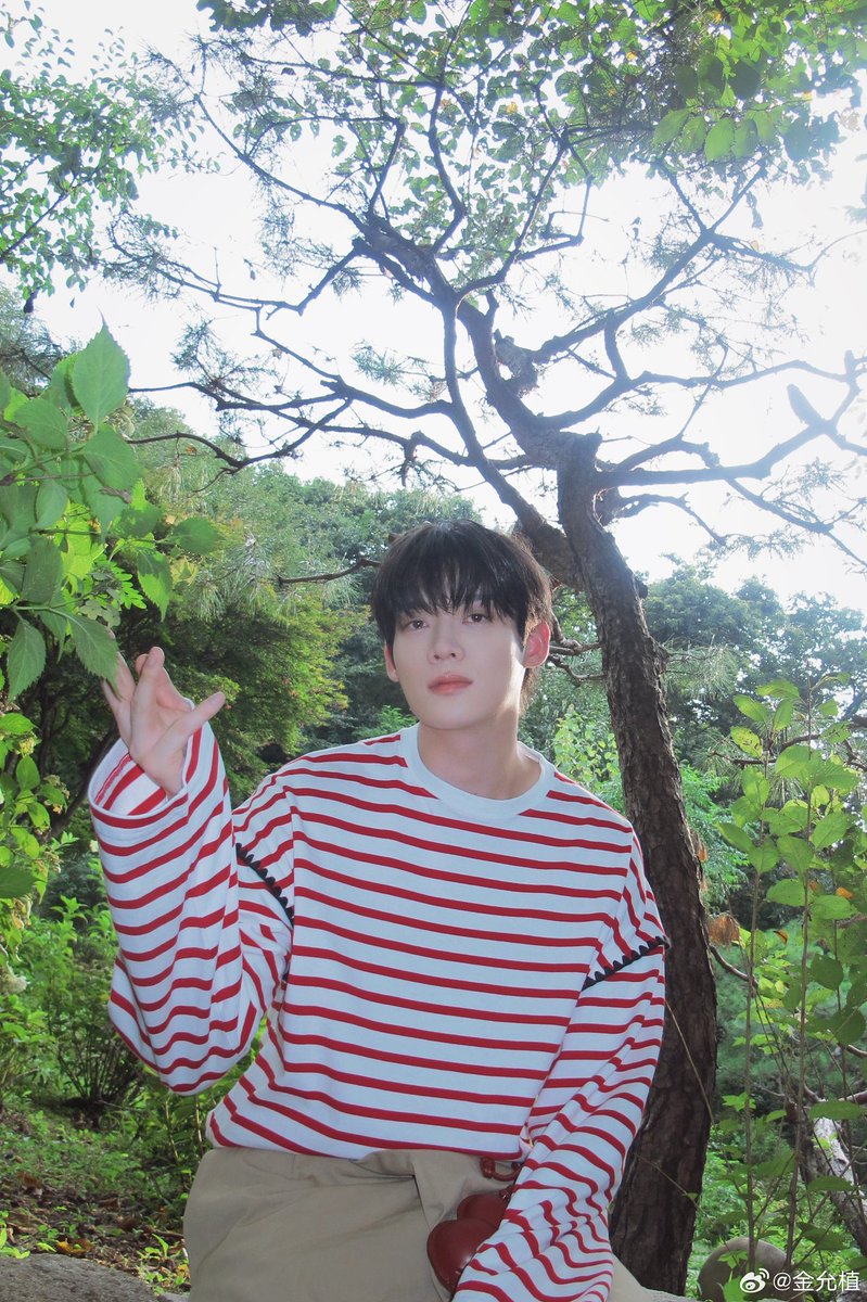 akatsuki_92's tweet photo. 无敌妹妹头 太可爱了
#Yoonzip #김윤식 #KimYoonSik #金���植 https://t.co/xWYWYIgwZf