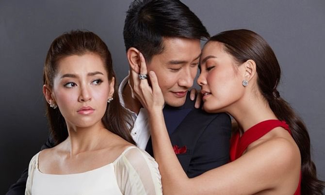 yaniyaniija's tweet photo. ไม่ได้จบแย่ แต่คิดว่าไม่ควรจบแบบนี้เลย ละครปูมาให้ยังไงพระนางก็คู่กันอะ ทั้งๆที่อิตัวผชควรได้รับผลกรรมมากที่สุด สุดท้ายใจเริงตาย พระเอกมีความสุขได้รับโอกาส วอดส์ https://t.co/9KOxf6nJpH