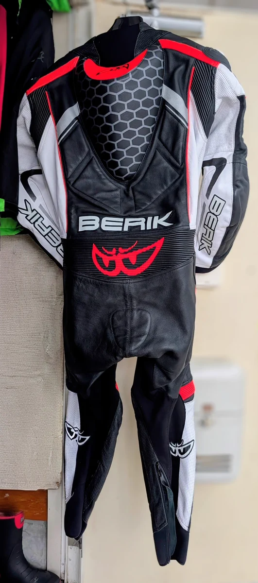 BEARK レーシングスーツ XSサイズ バンクセンサー付き BEARK