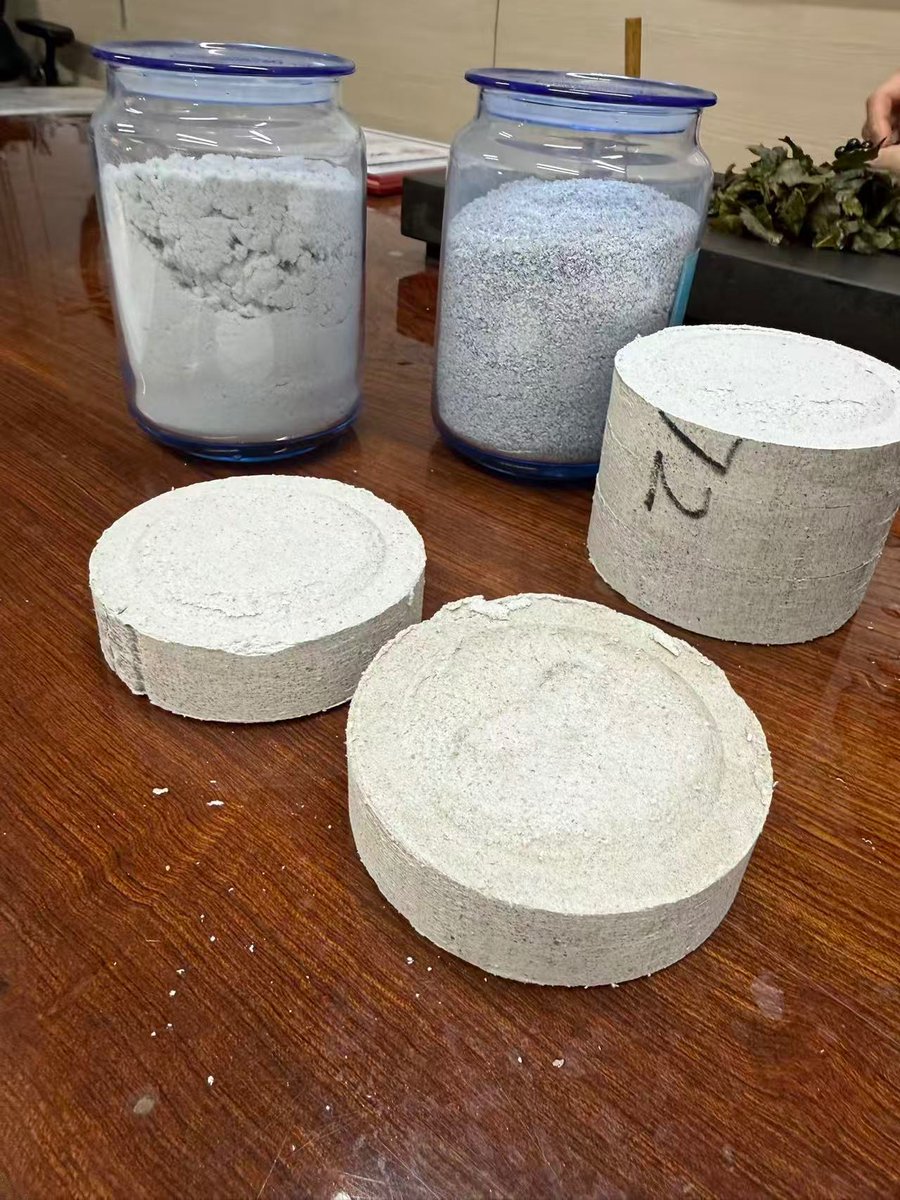 DH_Shredders's tweet photo. Shredded paper dust taking up too much space?
The Yuedu Briquette Machine compresses 1×2mm paper powder into solid cylindrical blocks — less volume, easier storage &amp; transport.
Works with Yuedu shredders &amp; Level-1 destruction systems.
PaperBriquette #DataDestruction #Recycling https://t.co/zvPSQjRCHL