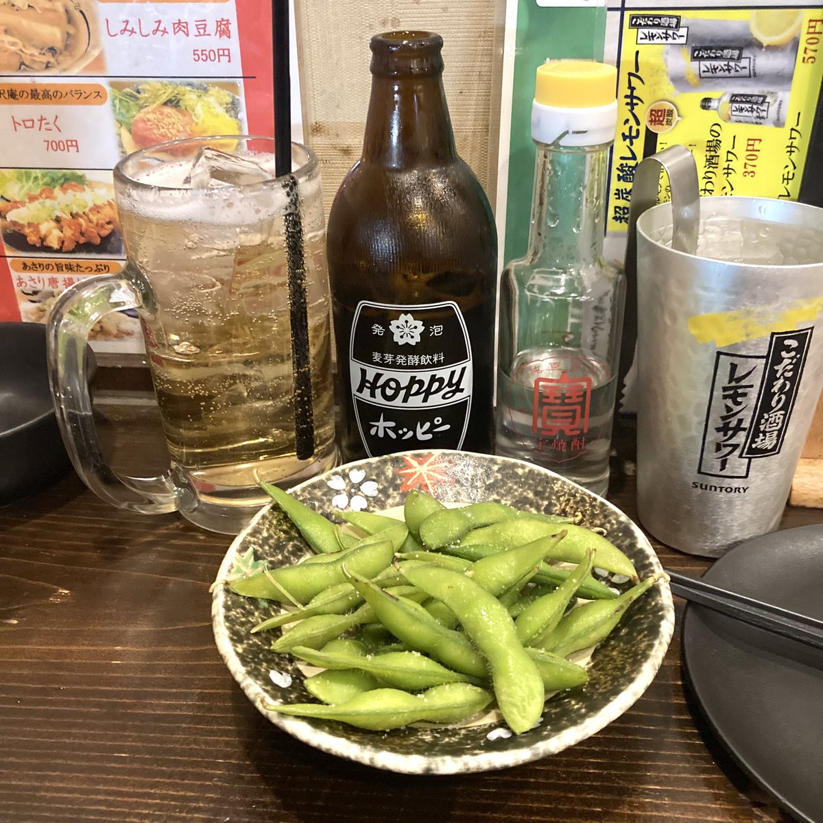 hoppy5126's tweet photo. #錦糸町ホッピー部
今宵の晩酌はホッピーフルセット3杯分にナカ1杯追加の計4杯で730円、つまみは枝豆220円、自家製たまごたっぷりマカロニサラダ350円、親子丼の頭390円で締めて1690円でした。
ごちそうさまでした(^ ^)
#センベロ #せんべろ #ホッピー
#ボッピー部 
#立ち呑み粋 https://t.co/8oHUizQG3P