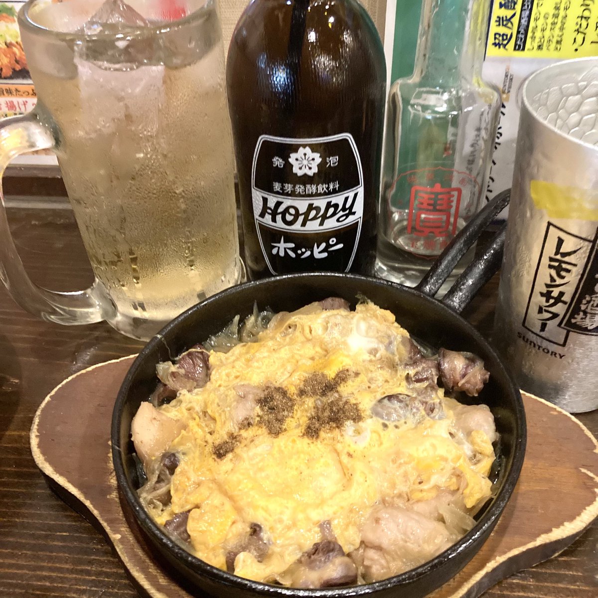 hoppy5126's tweet photo. #錦糸町ホッピー部
今宵の晩酌はホッピーフルセット3杯分にナカ1杯追加の計4杯で730円、つまみは枝豆220円、自家製たまごたっぷりマカロニサラダ350円、親子丼の頭390円で締めて1690円でした。
ごちそうさまでした(^ ^)
#センベロ #せんべろ #ホッピー
#ボッピー部 
#立ち呑み粋 https://t.co/8oHUizQG3P