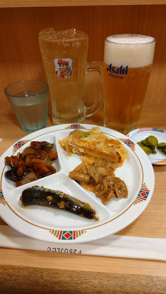 GSR250_achuemon's tweet photo. 調子に乗って食い過ぎた…😢
#Yahataすしべん https://t.co/NgmnwdHx8p