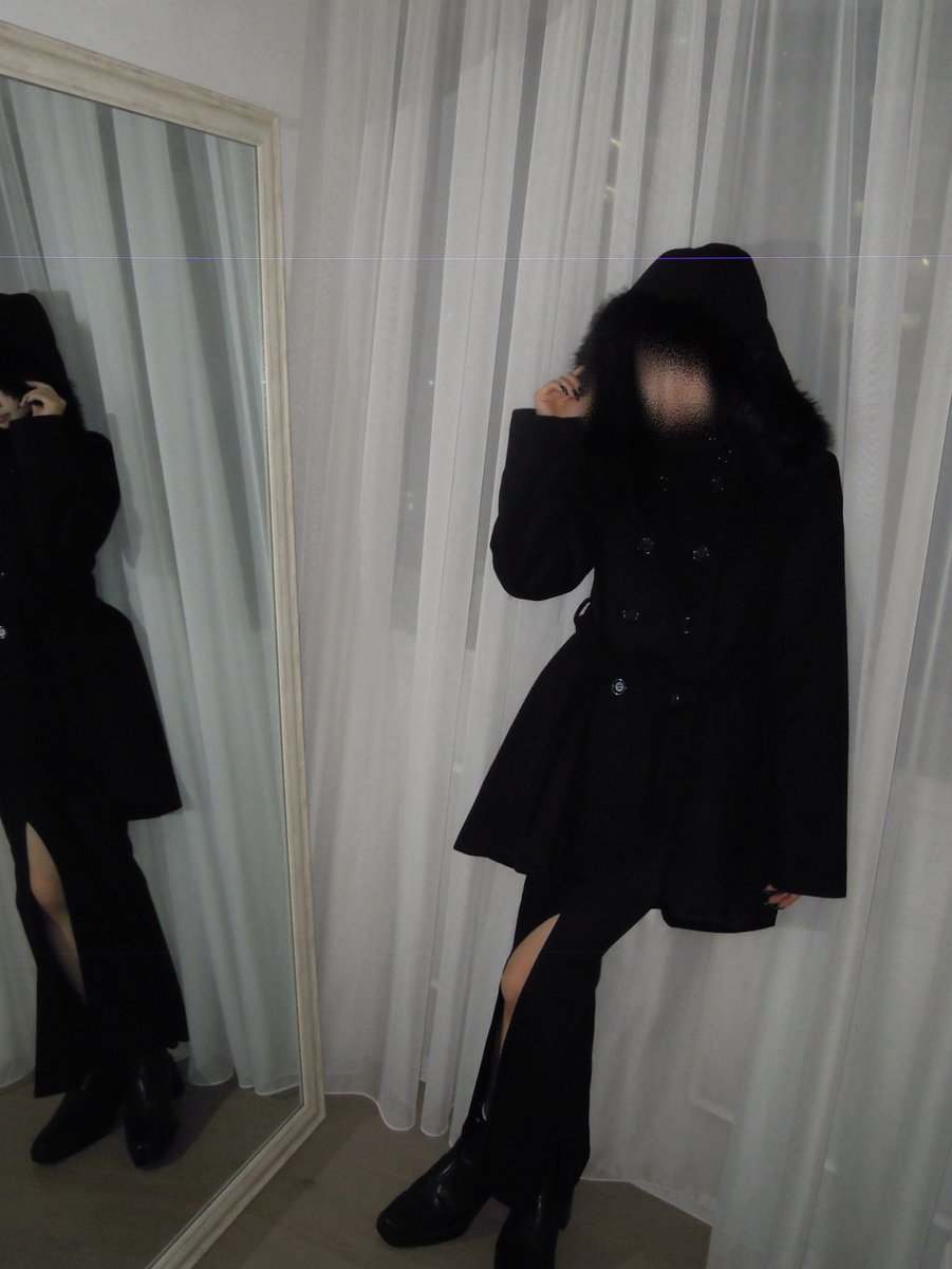 LunaViestaff's tweet photo. ワンホン令嬢になれるアウター🤍🫧 https://t.co/bDtrWcMQke