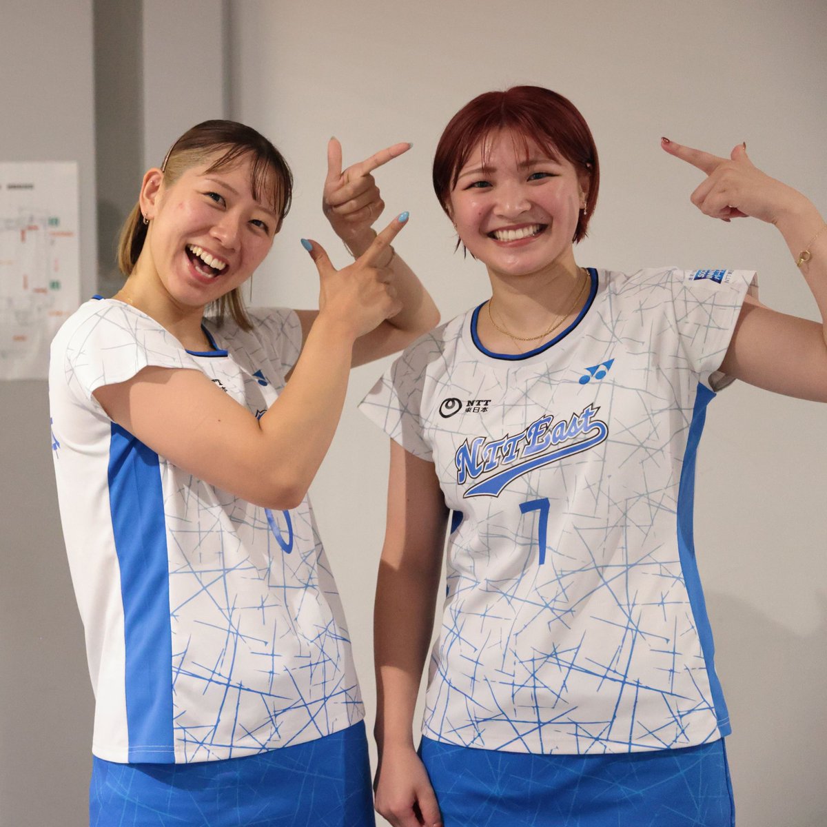 hina_suzu032699's tweet photo. 全日本社会人🥇🏆
どんな形でも、苦しい場面でも、なんとか優勝することができて二人で踏ん張れることができて良かったです!
ここからがまた新たなスタート🤛🏻
またふたりで、頑張っていこう〜〜〜〜💫💫
#全日本社会人
#NTTeast
#派手髪ひななお見納め ❔(笑) https://t.co/RI7y7zeRtO