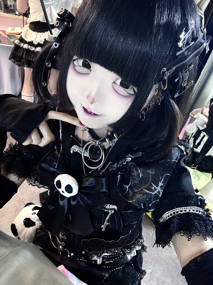 UgoPoupee_chio tweet picture