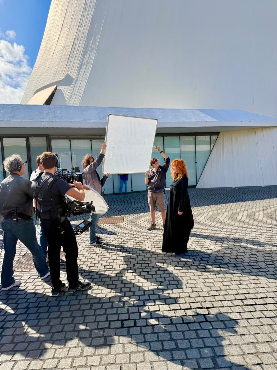 HashtagNP's tweet photo. En tournage 🎬 …
Réalisateur : #AntoninBaudry
#MylèneFarmer https://t.co/qTAH5BGyHH