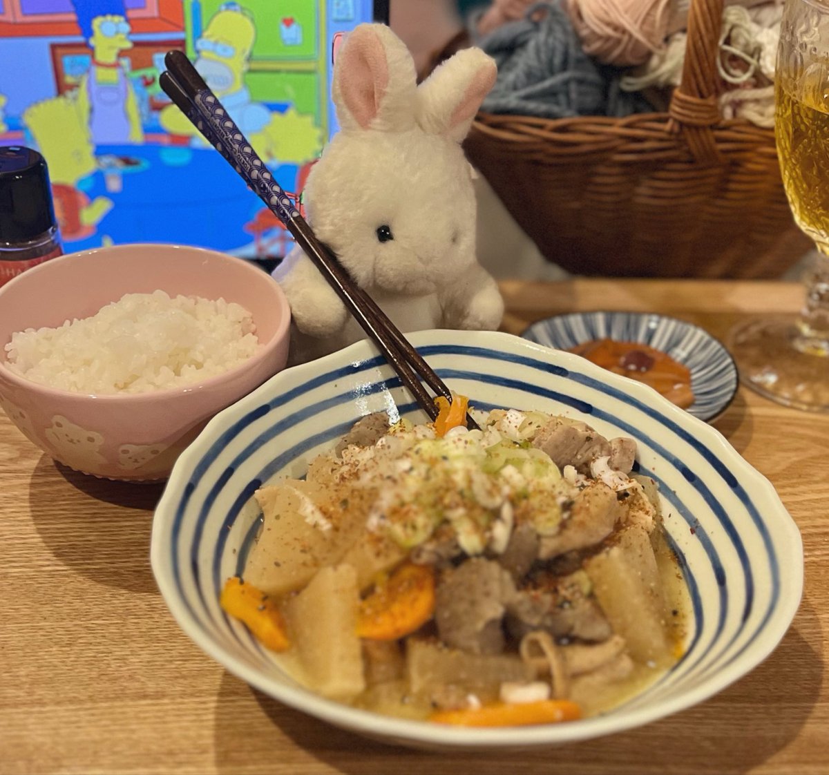usatan0141's tweet photo. もつ煮だよ、うたたん https://t.co/GZIX5DxVsq