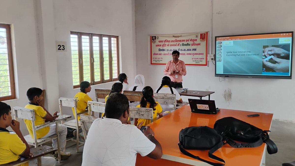 AcicMiet's tweet photo. Workshop/Seminar 09/09/2026 : One day workshop on Fun with Electronics Circuits to the students of Saraswati inter college Jansath Muzaffarnagar (U.P.)
#acicmiet #atlinnovation #MIET
@AIMtoInnovate @NITIAayog https://t.co/q3LSMg1BJI