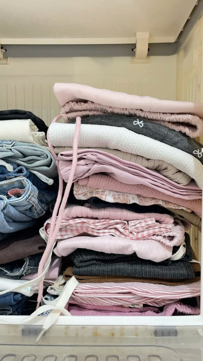 hahehohuhih's tweet photo. WTS msh mau lanjut decluttering byk baju baju ngampus kerja sampai buat olga juga ada

all brand ya mostly uniqlo, gu, zara, stl, xexymix, nike, puma, dll

📌 start 10k bs oren! rep dulu yuk ntr ku like 😽☝🏽 

#zonauang #preloved https://t.co/ezSRUXnMyK