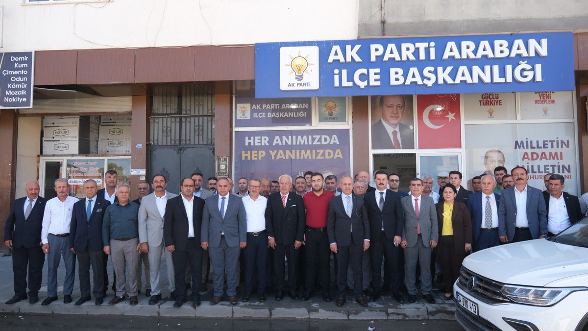 mhp_gaziantep's tweet photo. Aynı Ülküde Buluşan Ahitleşmiş Yürekler…

İl Başkanımız Mehmet Sait KILIÇ Bey,Ülkü Ocakları Gaziantep İl Başkanı Cenk GECE, Milliyetçi Hareket Partisi Şahinbey İlçe Başkanımız Aykut BOZKURT, Şehitkamil İlçe Başkanımız Mehmet DOĞAN, Nurdağı İlçe Başkanımız Ayhan ÇELİK, İslahiye İlçe Başkanımız Mehmet KARAKUŞ, Araban İlçe Başkanımız Bakır YİĞİT, Oğuzeli İlçe Başkanımız Mustafa KELEŞ ve Yönetim Kurulu Üyelerimiz ile birlikte Ak Parti Araban İlçe Başkanı Seydi Vakkas ÖMEROĞLU be yönetimini ziyaret etti.