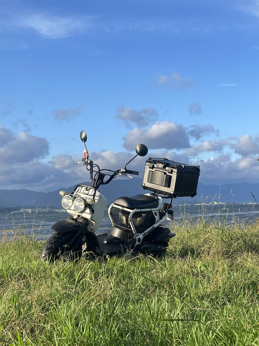 JUNHIMSELF21's tweet photo. スーフォア以外にも乗ります。
MNI Cooper S、HONDA ZOOMER。
どっちもなかなか乗れてないので乗ってあげたい。 https://t.co/Ro6DmOucqh
