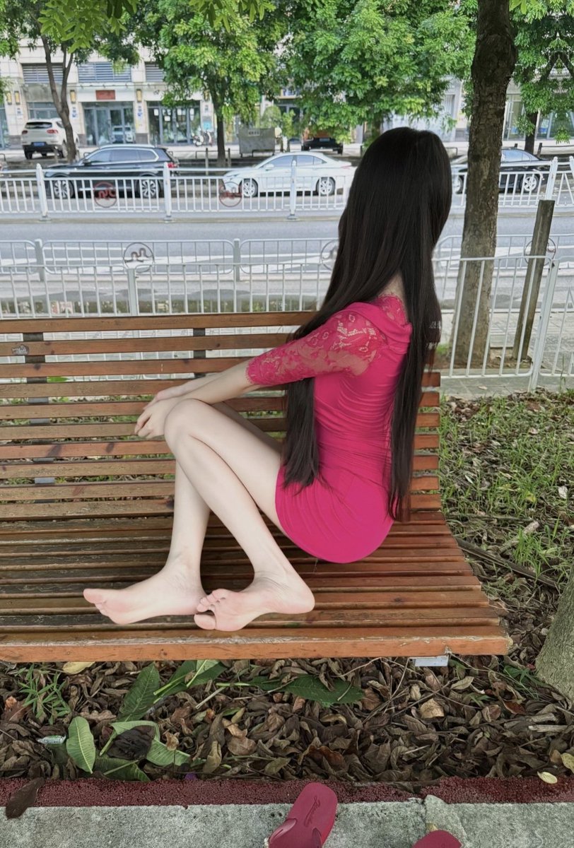 lxx_n9's tweet photo. 粉粉的脚底 https://t.co/e03uRArrHg