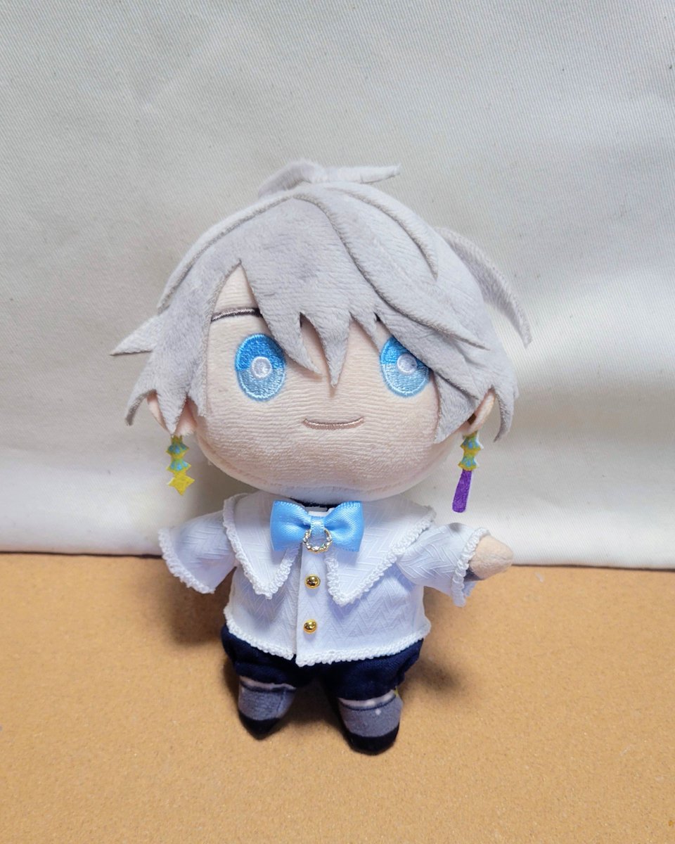 perolisako_hand's tweet photo. 水色リボンのフリルシャツ

#ぬい服 #にじさんじ手芸部 https://t.co/G11We68Rdv