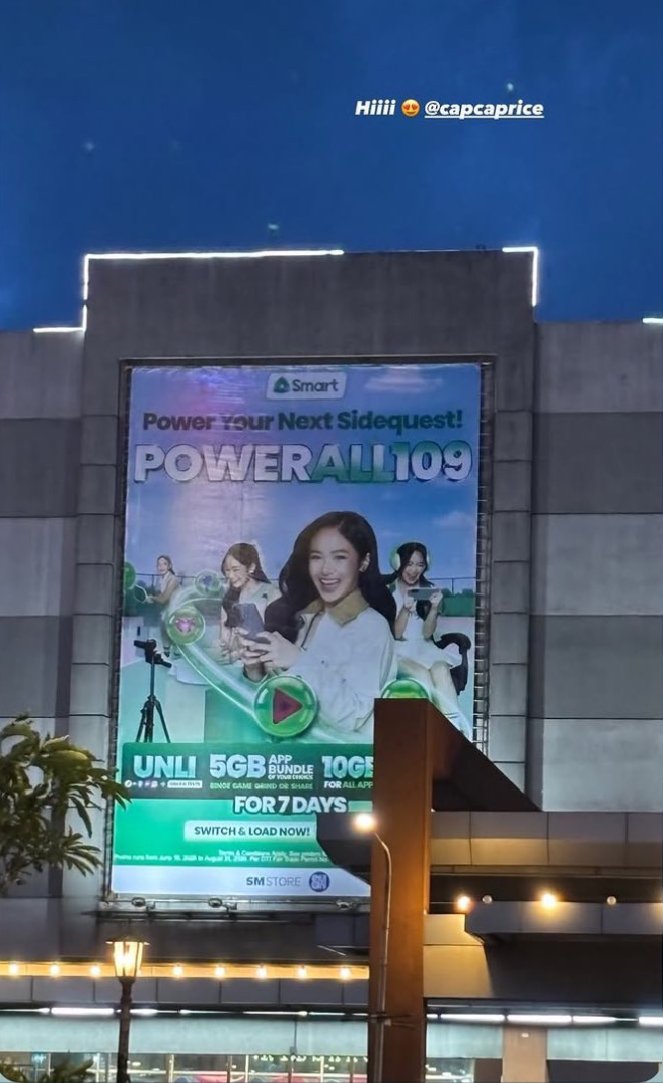 forda_aespa's tweet photo. Samsung. Smart. Wendy's. Cibo

Lahat ng brands na yan may pa-billboard na kay Cap! 

Capcap is everywhere

CAPRICE WENDYS BILLBOARD https://t.co/ZKayBO3lG9