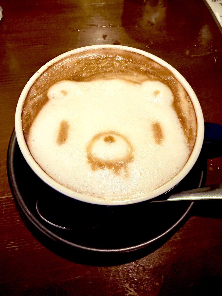 chikachika0911's tweet photo. 食後は安定のカプチーノ
えりちゃんの「グルーミー」
なんか苦味少なくて飲みやすくて良きやったな(*•̀ㅂ•́)و✧
 #ミルクカフェ  #カプチーノ  #ラテアート https://t.co/qTsuFzEWvx