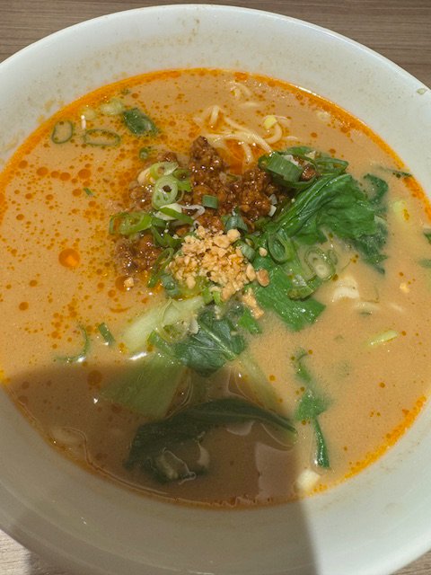 Hfykh33's tweet photo. よるごはん⭐️たんたんめん🍜 https://t.co/1e1BxIBVVc