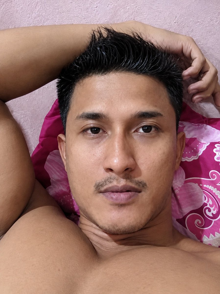 hatimraka02's tweet photo. Malam https://t.co/YNWf8s76x6