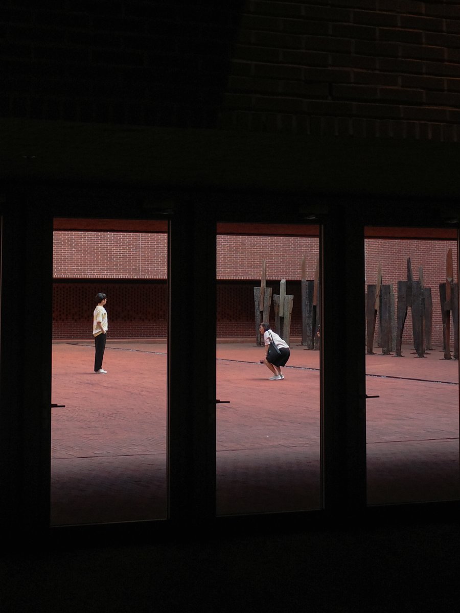 masonview_x's tweet photo. Brick walls, a piece of sky above 🧱
Seosomun Shrine History Museum, Seoul — Sky Square

Three floors underground, and the sky is still visible.
Walls close it in on every side, yet it feels quiet rather than confined.

A space like this, in the middle of the city — worth remembering. 

 📷 Ricoh GR4 
📍 Seosomun Shrine History Museum, Seoul 
🏆 Seoul Architecture Award, Grand Prize, 2019  

#ricohgr #grist #SeoulArchitecture #HiddenSeoul #BrickArchitecture #SeoulMuseum #KoreaTravel #ArchitecturePhotography #MinimalArchitecture