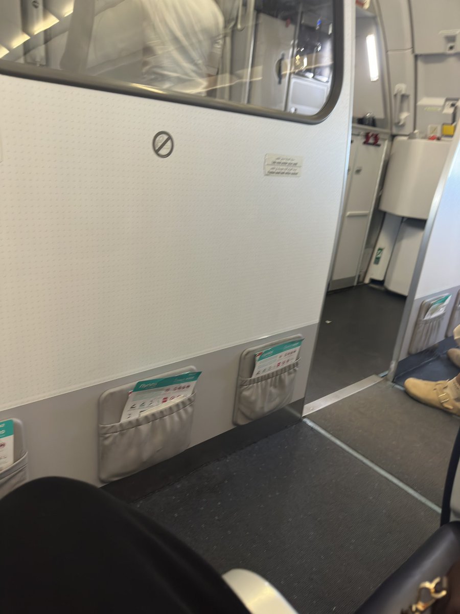 Ksa2022_2022Ksa's tweet photo. من يبلغ الحيين في باطن القاع
امواتهم فوق التراب ابلشونا
#flynas https://t.co/myt7El9Yyj