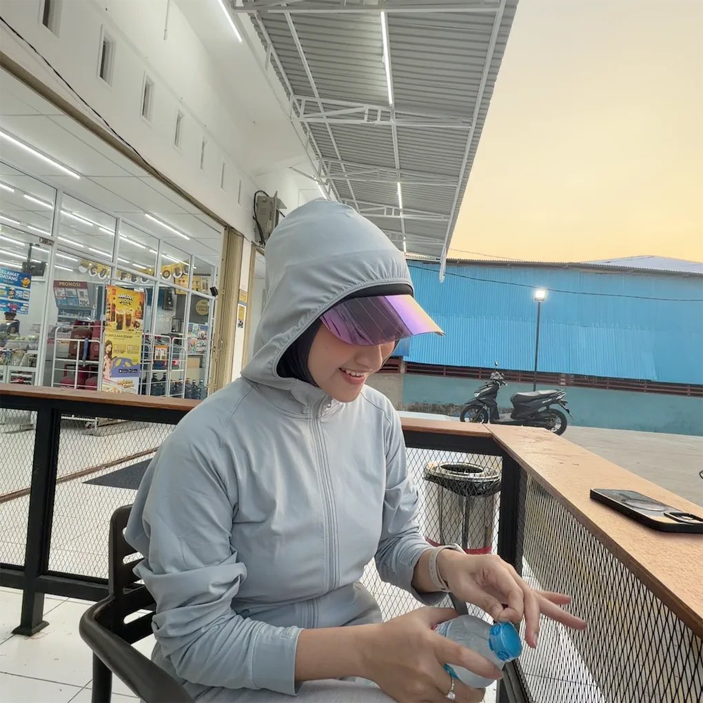 mojahere's tweet photo. Aku setelah menghilang krg lebih sebulan🍃

off sosmed &amp; lebih fokus ke real life, belajar berdamai sama hidup &amp; mencari ketenangan. Mencoba untuk mengisi hari-hariku dgn hal yang lebih positif🥹

just trying to live a little more peacefully🤍 https://t.co/lSTZ8ajV24