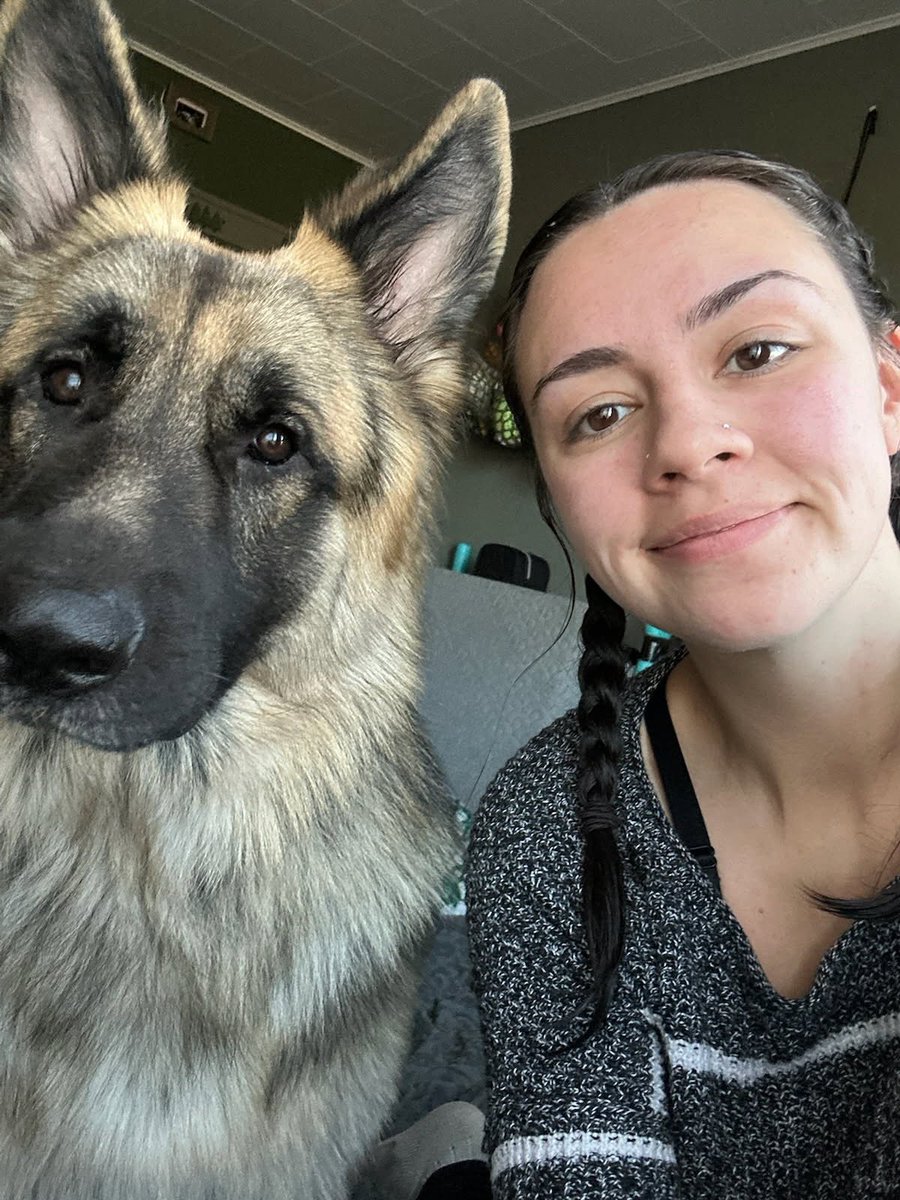 MayMetaX's tweet photo. Gm dogs 🐾🐶

Who’s an Alpha in your life that brings you joy &amp; inspires growth? https://t.co/VWaWkGo0gM