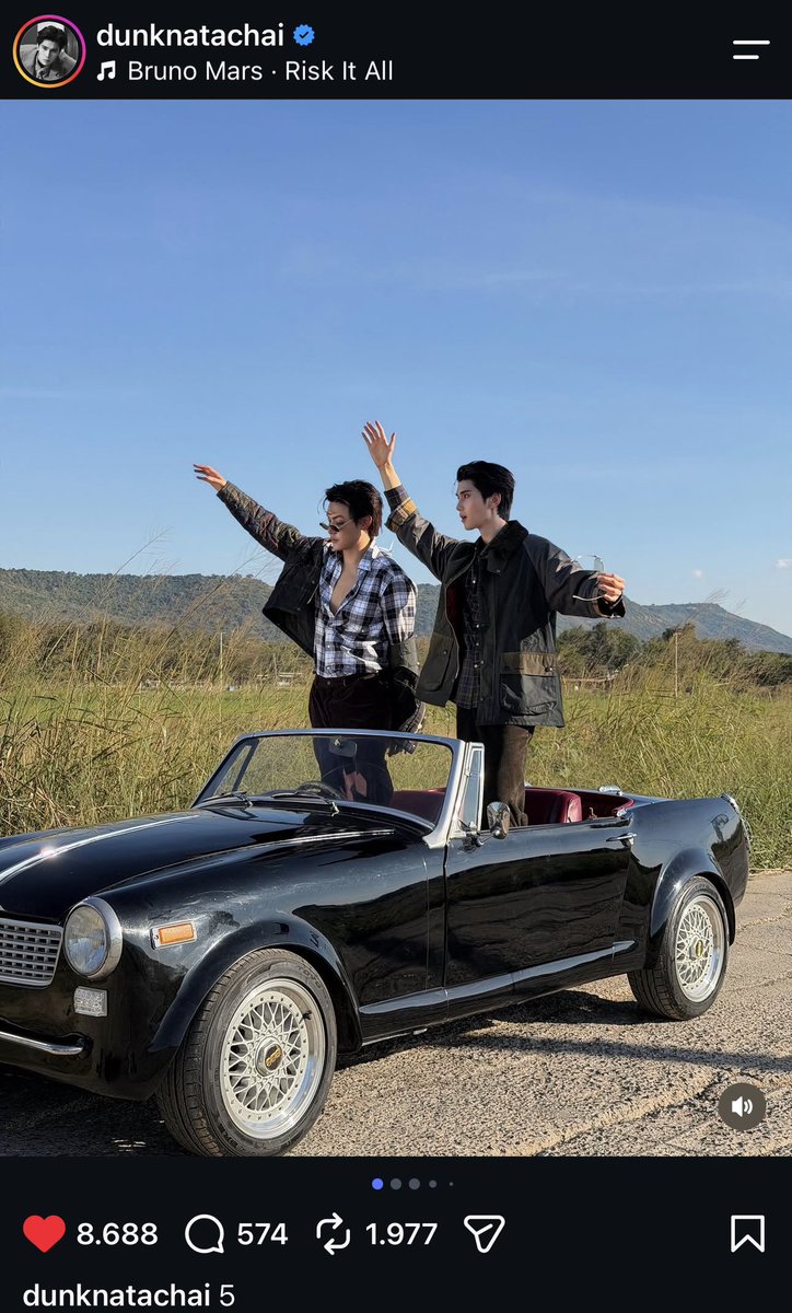 callmebamnie's tweet photo. JOONGDUNK 5TH MEMORIES
#JoongDunkGrewTogether5Years 

🌻: 5
——
his MJ - DeeDee their baby
and the song risk it all https://t.co/zUHkm2pgxN