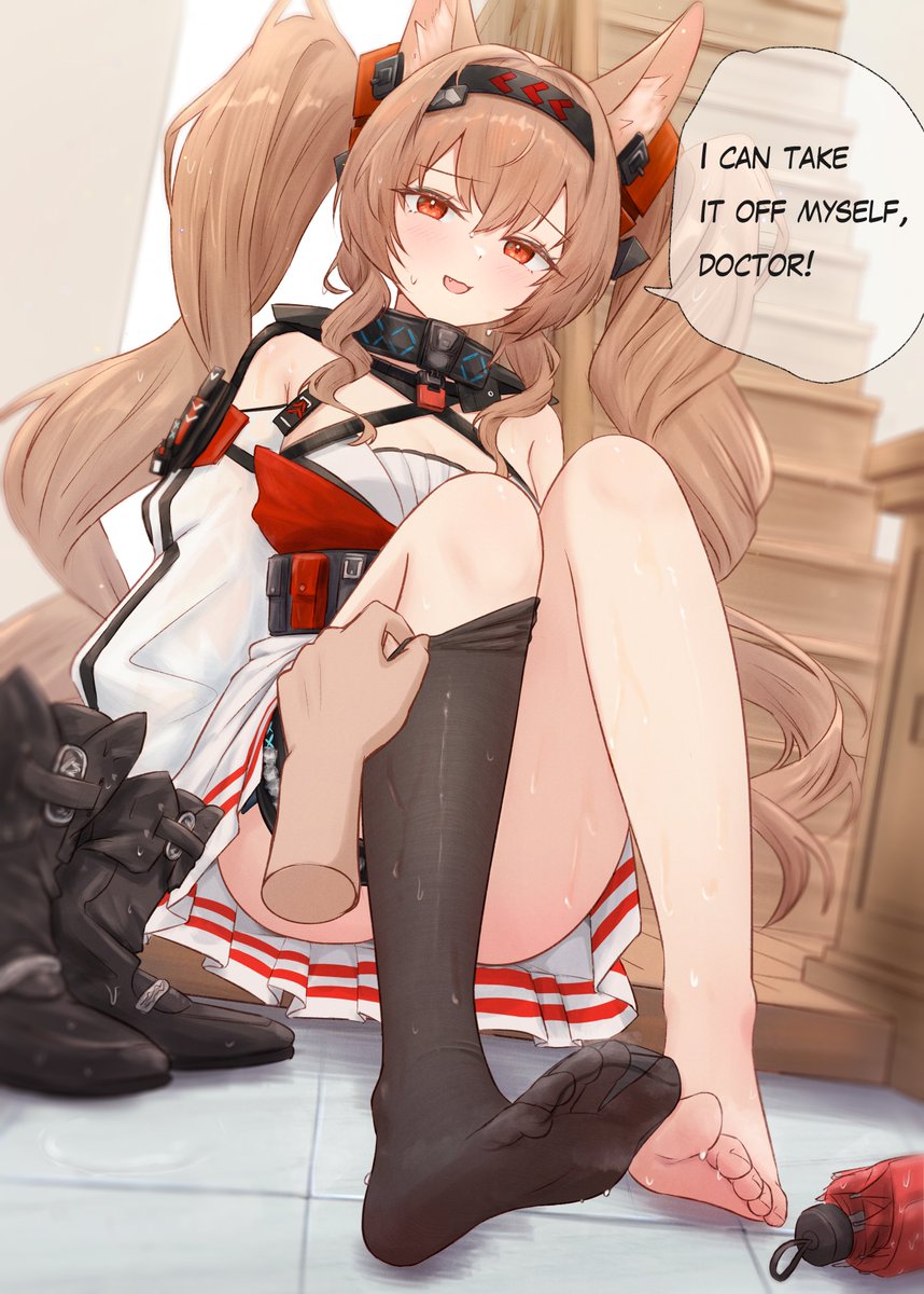 Runyosfw's tweet photo. 🦊🦶 #arknights https://t.co/FO7o6kLcrZ