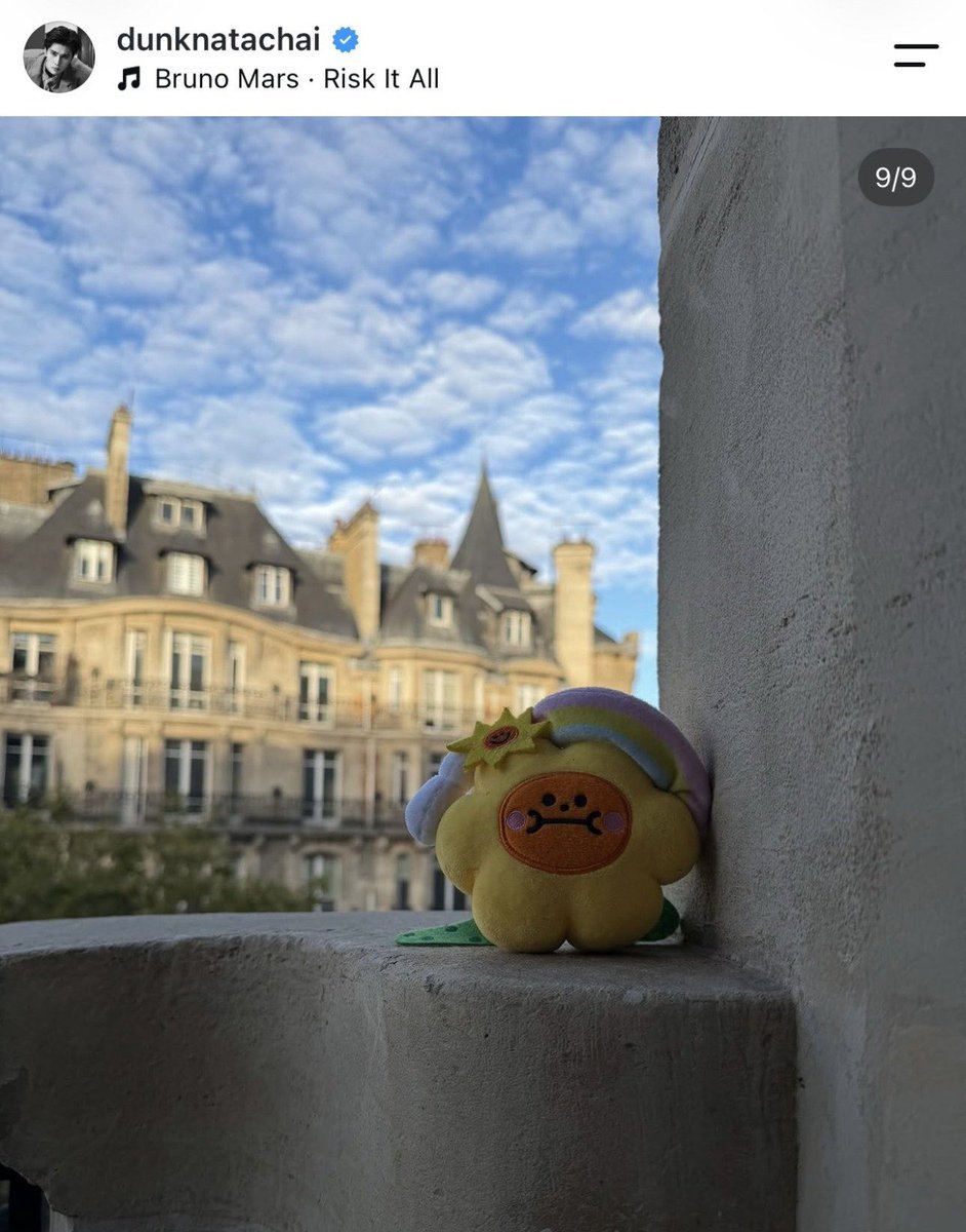 sarittajd0110's tweet photo. OKAY now i'm actually crying, are you telling me that during joong's trip to PFW he took pics of jaidee and besides posting them he ALSO sent pics to dunk??????? can we talk about this?? this literal married couple behavior😭😭😭 https://t.co/rsPYMhRuBE