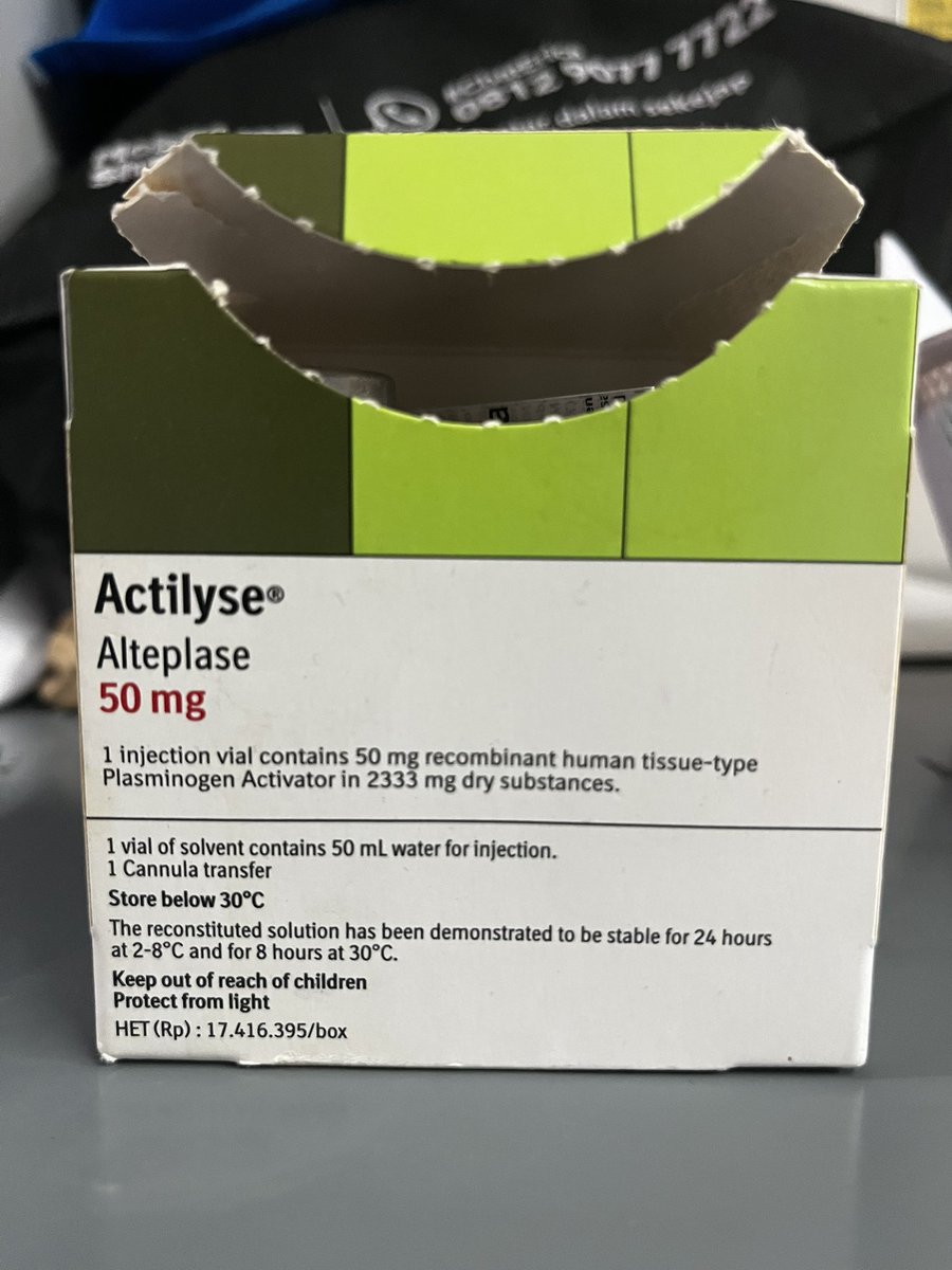 afifanharyawan's tweet photo. Ges, ini tampilan obat yang memecah sumbatan otak yang tergolong pada terapi trombolisis. Trombo dari trombus atau sumbatan, lisis proses pemecahan. Obat pemecah sumbatan

Harganya sekitar 17 juta rupiah https://t.co/xVytJnOPDP