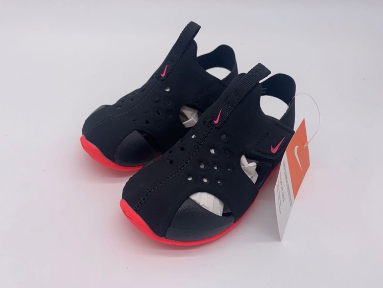 xchan1854's tweet photo. Nike's latest children's hole shoes #outfit #fypシ゚ #style #fashion
Best spreadsheet: https://t.co/HYdyIrjEUO https://t.co/IGf91tqU3e