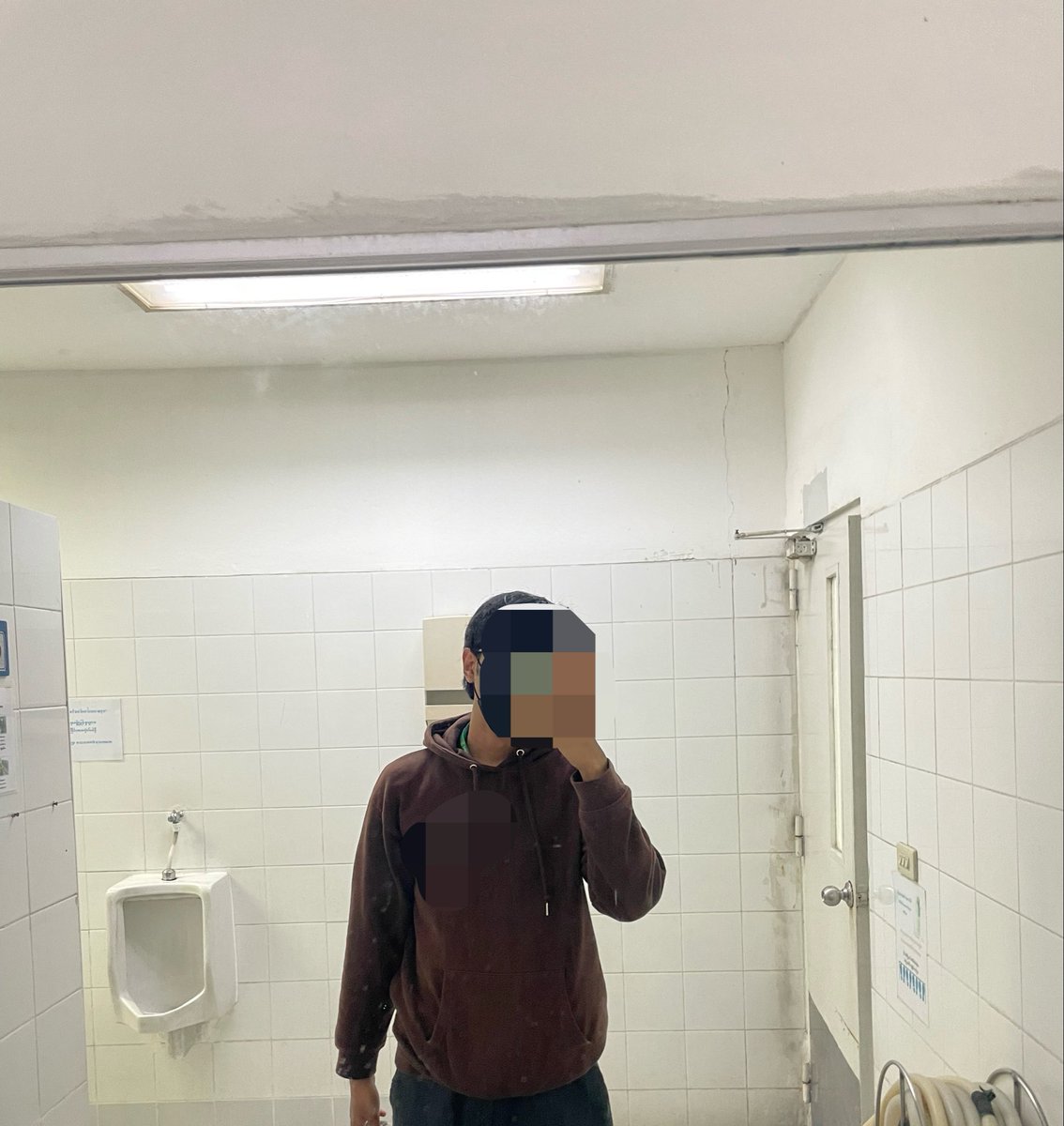 Exnal234's tweet photo. 👀 https://t.co/YVHIkedKTl